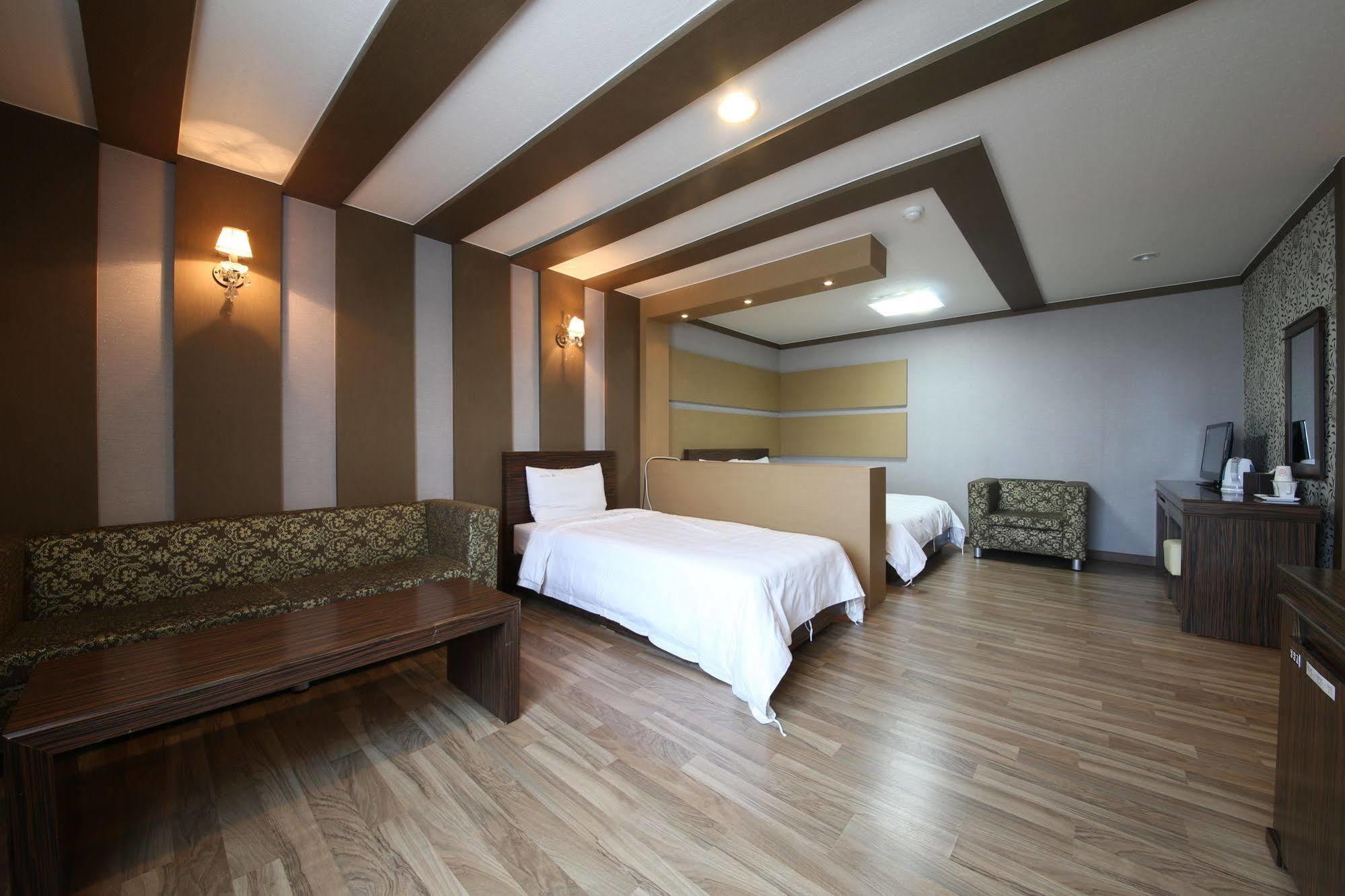 Yes Motel Kunsan Luaran gambar
