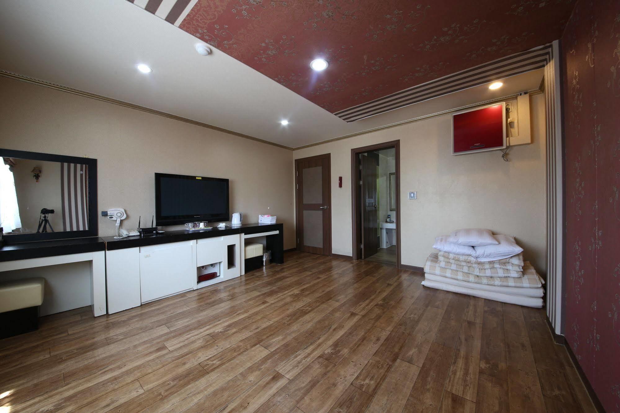 Yes Motel Kunsan Luaran gambar
