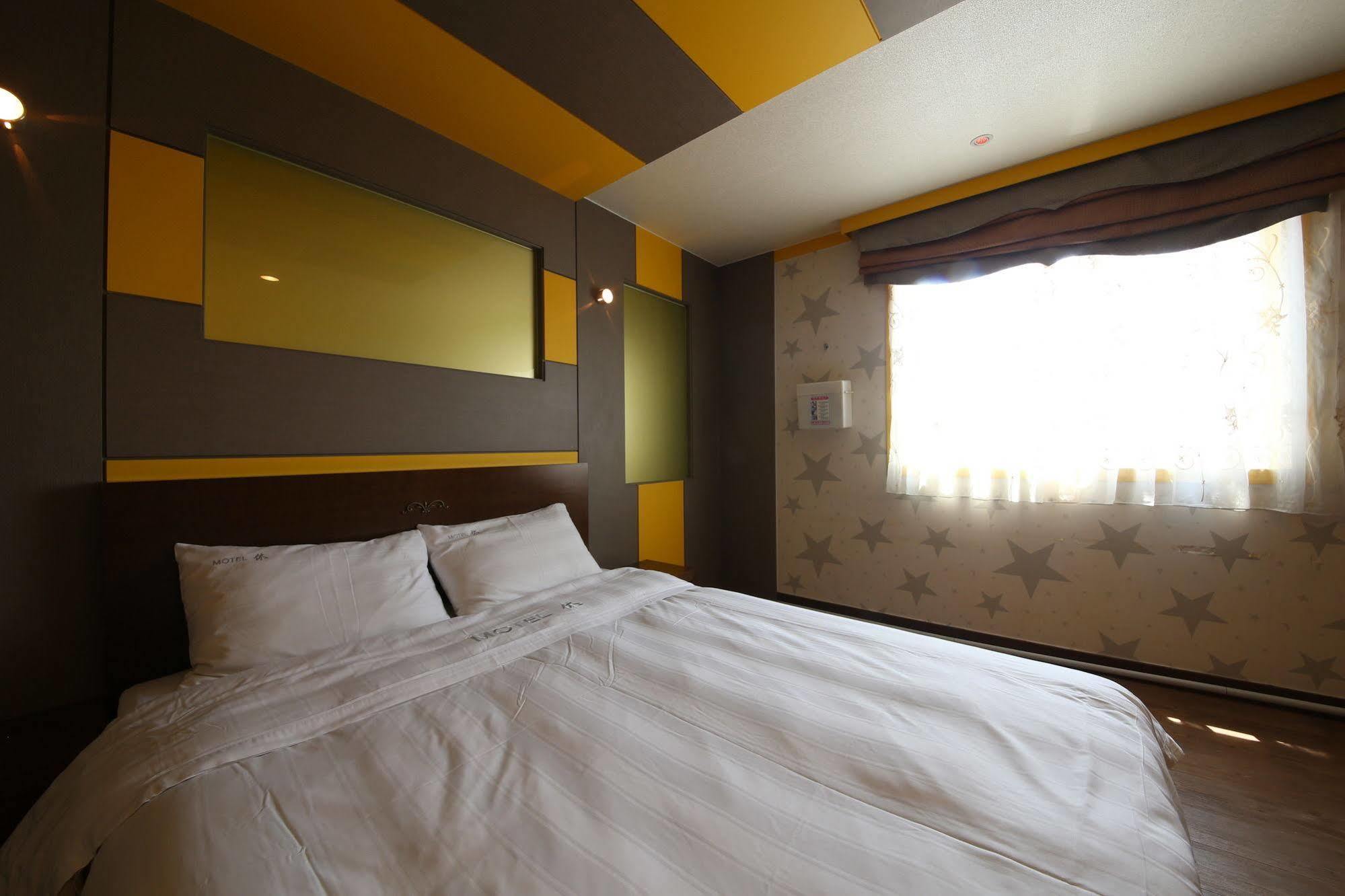 Yes Motel Kunsan Luaran gambar