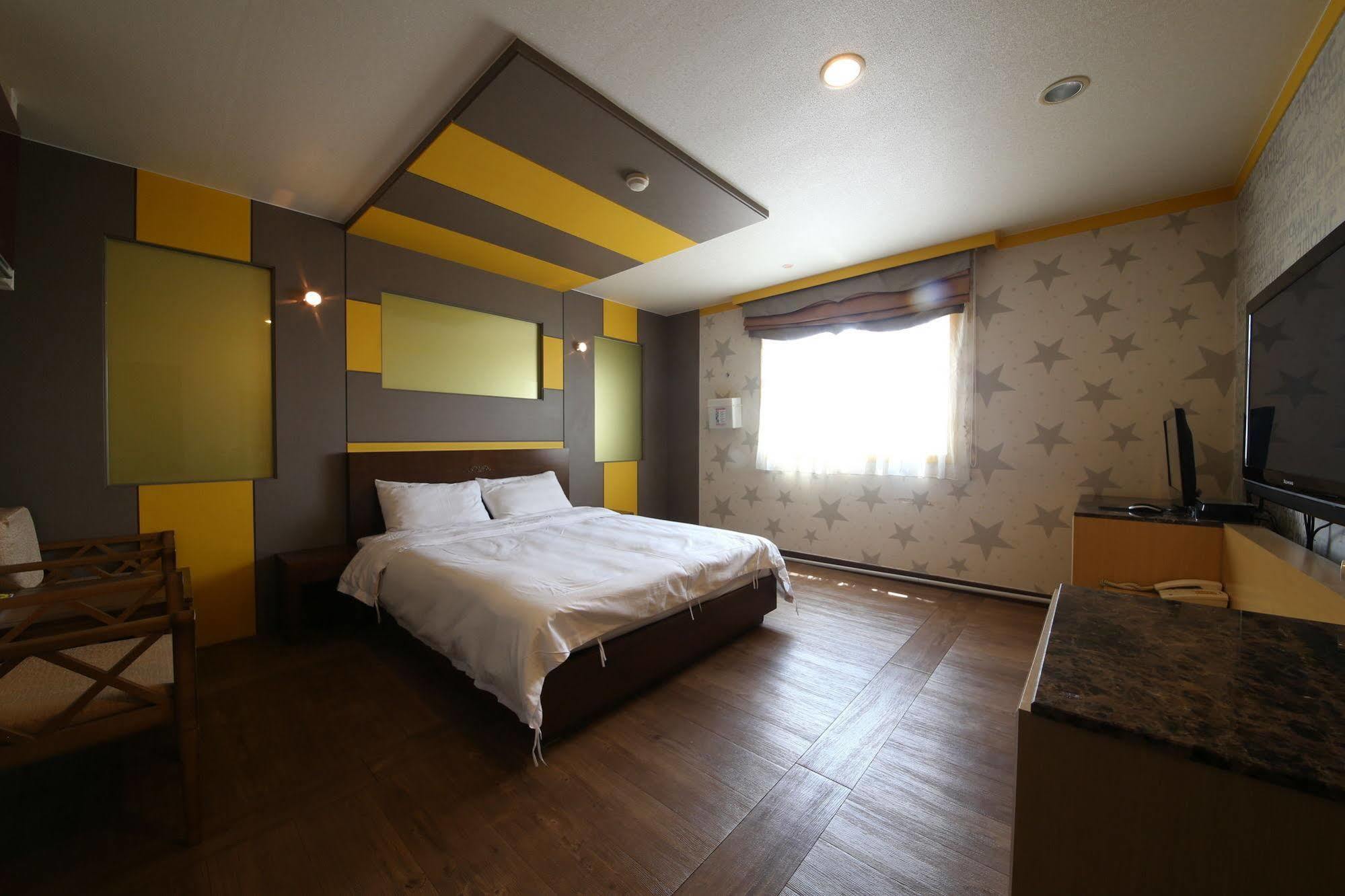 Yes Motel Kunsan Luaran gambar