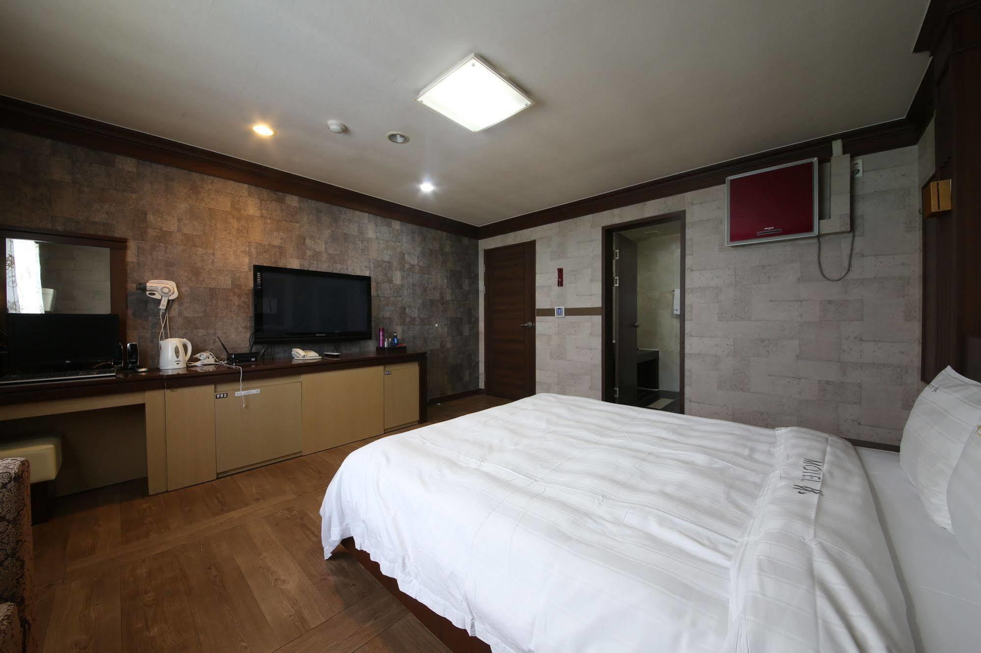Yes Motel Kunsan Luaran gambar