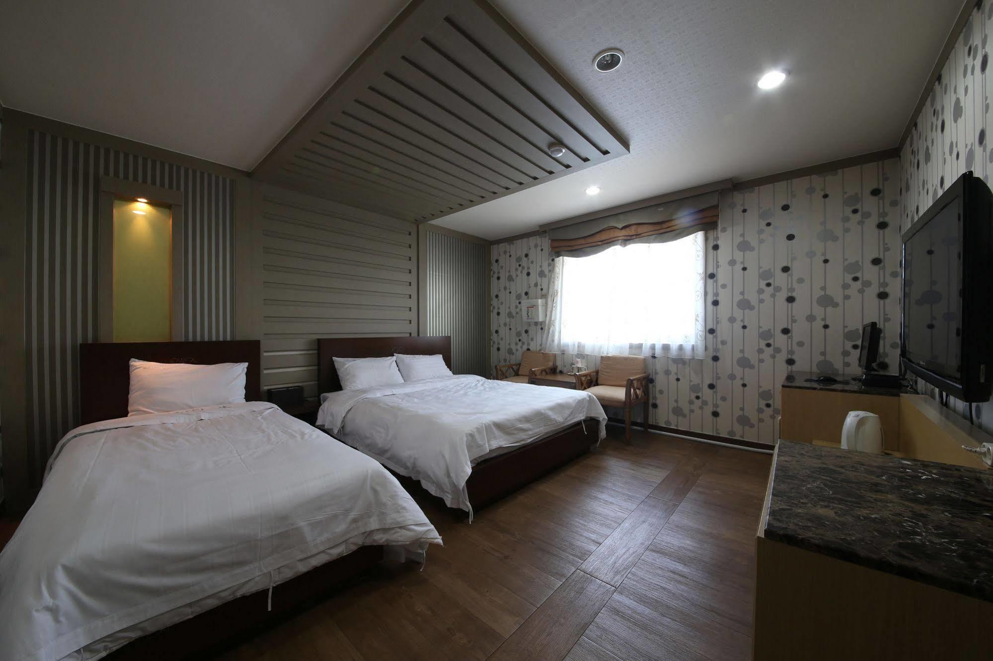 Yes Motel Kunsan Luaran gambar