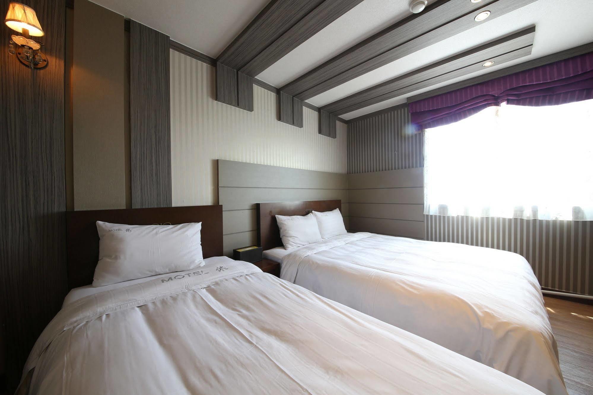 Yes Motel Kunsan Luaran gambar