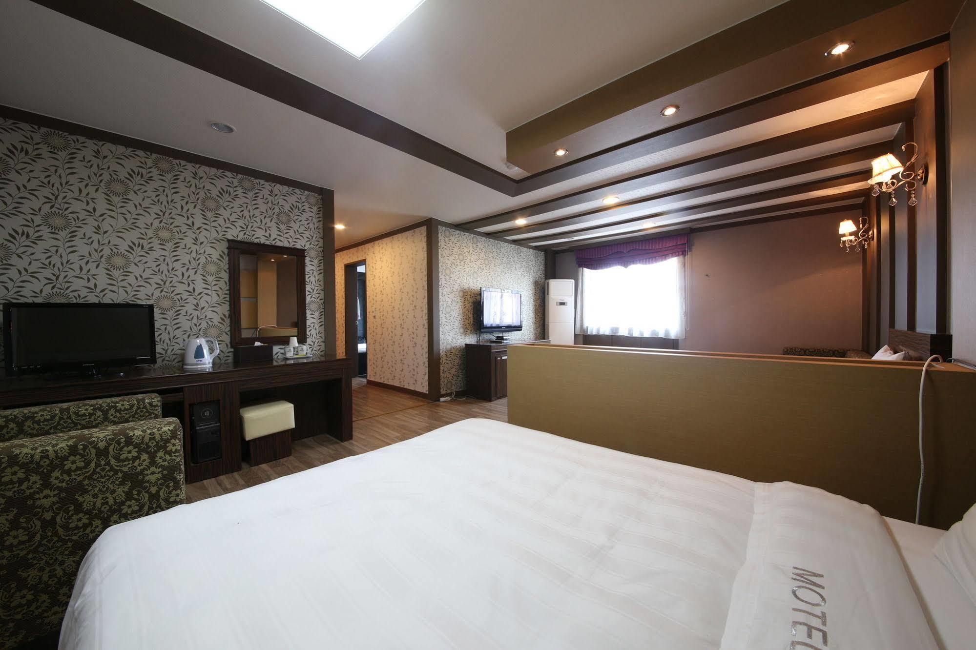 Yes Motel Kunsan Luaran gambar
